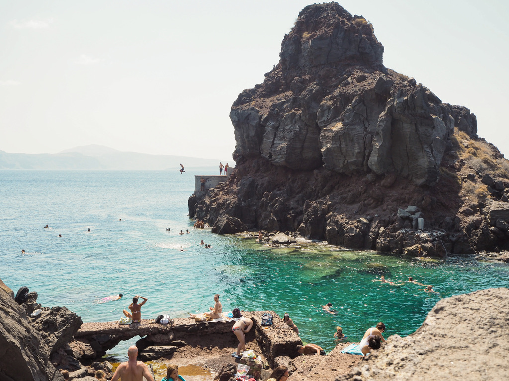 Ammoudi Beach • The Best Cliff Jumping Spot In Santorini